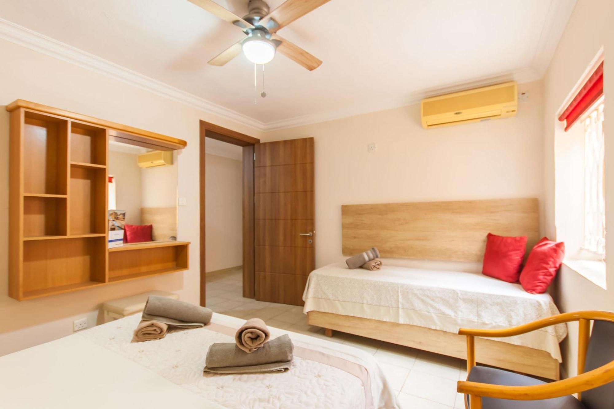 Villa & Pool Apartments In Mellieha Bay Εξωτερικό φωτογραφία
