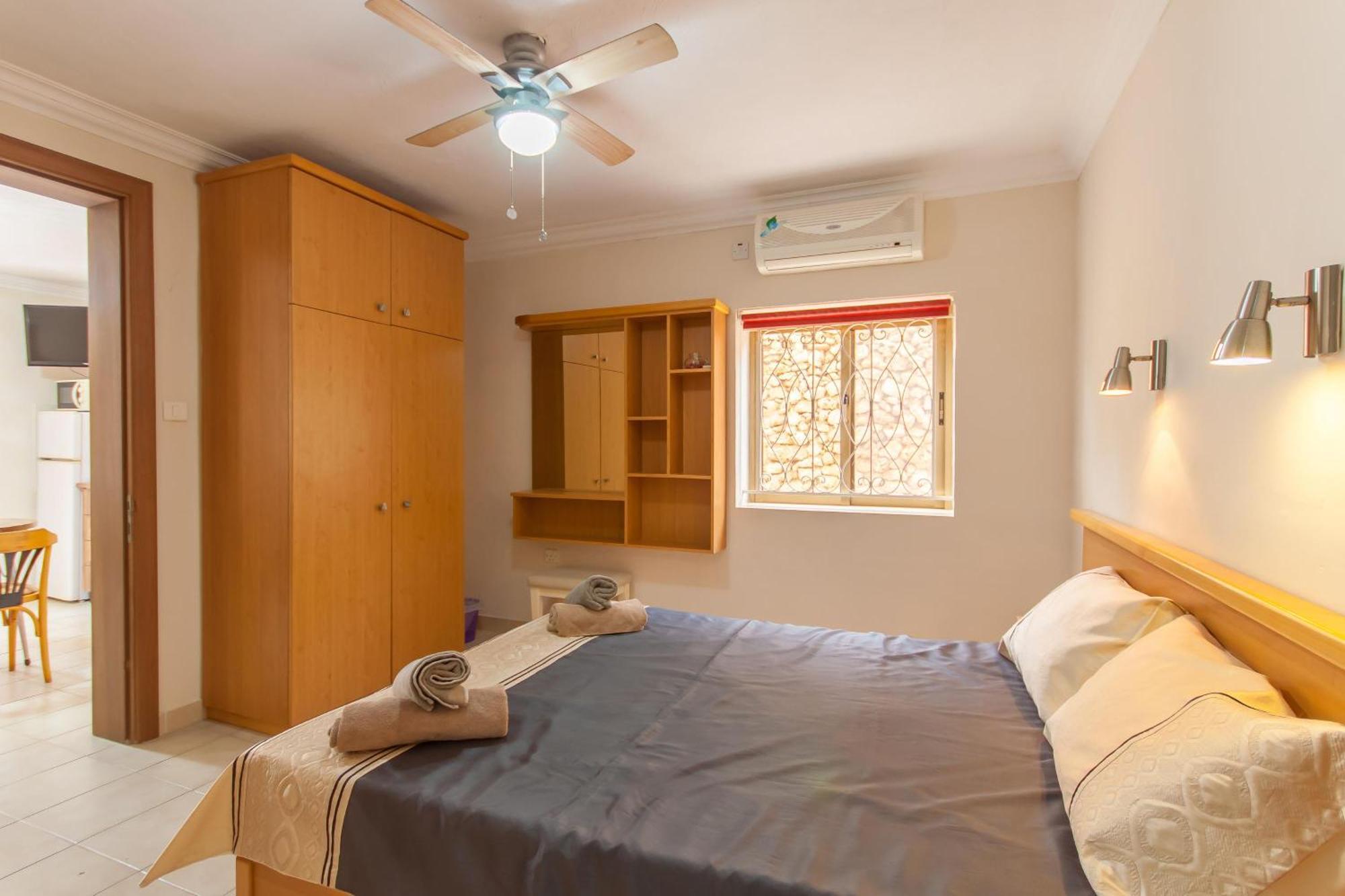 Villa & Pool Apartments In Mellieha Bay Εξωτερικό φωτογραφία